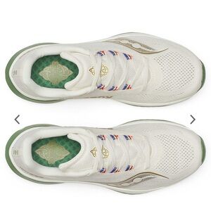 St. Patrick’s Day Kinvara 15 Women’s Size 10.5B